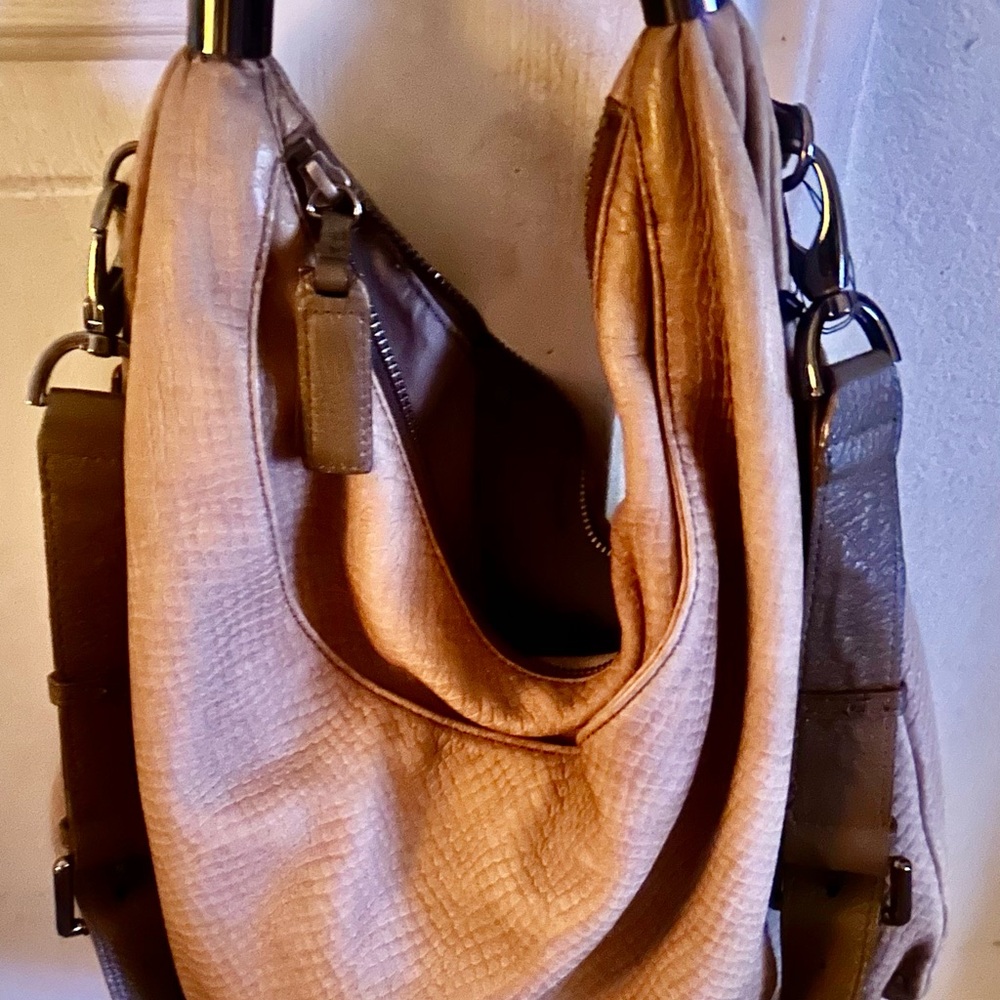 REDUCED!!!Kenneth Cole New York Tan and Brown Textured Bag
